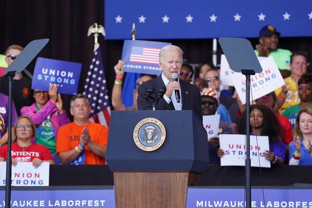 00_090522_BidenLaborFest_1918