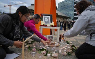 Mahsa Amini: Milwaukee’s Iranian community holds vigil for woman who died in police custody in Iran