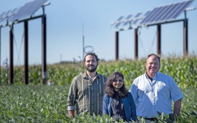 A skeptical Corn Belt: Researchers seek methods to unobtrusively install solar stations on farmland