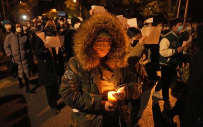 Angry crowds across China protest Xi Jinping’s “zero COVID” lockdown policy in unprecedented rebuke