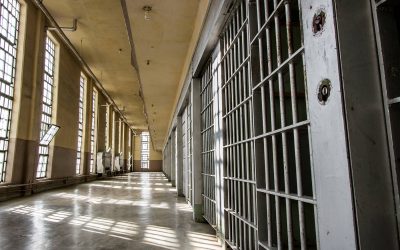 A prison cell as the Oval Office? What laws says about a candidate under indictment running for president