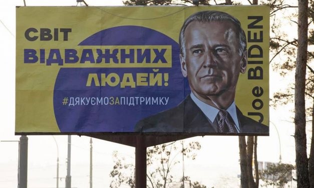 World leaders thanked for their support of Ukraine in billboard series by the “Brave Society” of Irpin