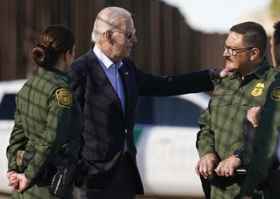 010923_BidenBorderVisit_10_AndrewHarnik