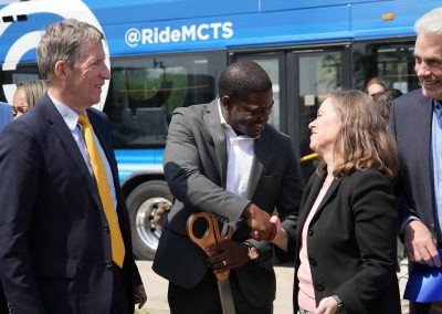 060523_RibbonCuttingBRT_1634