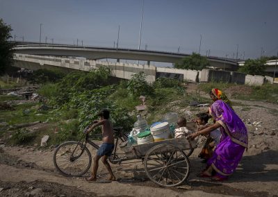 100623_ClimateDisplacedKids_04d_AltafQadri