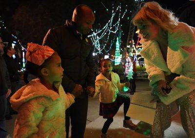 111623_HolidayLightsFestival_0210x_0129