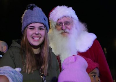 111723_HolidayTreeLight_1078