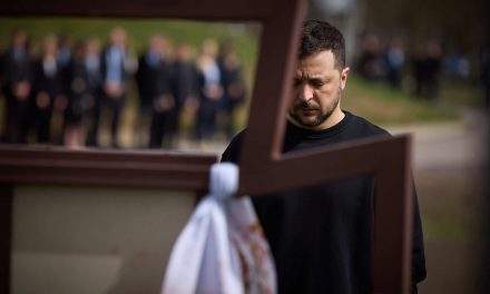 Defenders of Irpin honored at Bucha memorial on second anniversary of the liberation of Kyiv region