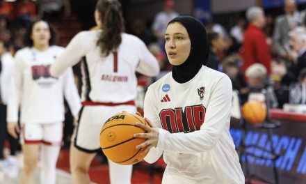 Hijab-wearing NCAA players hope to inspire other Muslim women while they play college basketball