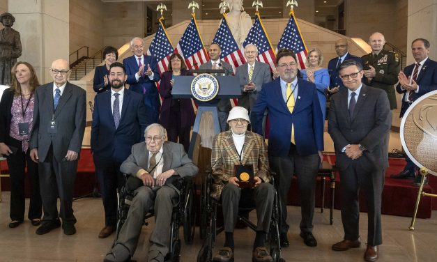 Members of U.S. “Ghost Army” who deceived Nazis with covert ploys in WWII given overdue honors