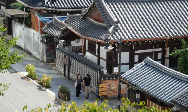“Exploring Korea” 시리즈, 세대를 아우르며 밀워키 연결 이야기 72편의 보도로 저널리즘에서 영예를 받아