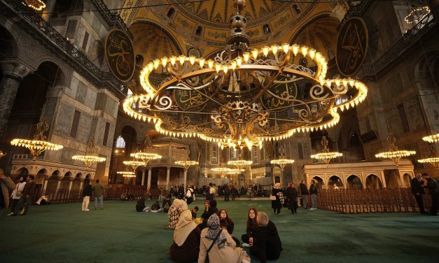 Türkiye begins restoration of Hagia Sophia’s historic domes to protect the landmark from earthquakes