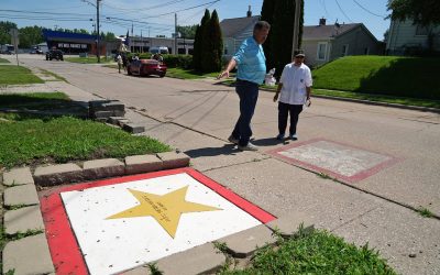 Milwaukee veterans inspired by visit to Hero Street as a national model of Latino military remembrance