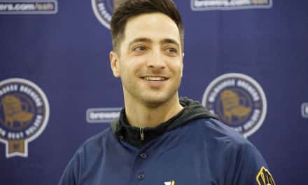 Ryan Braun still popular with fans at Brewers event
