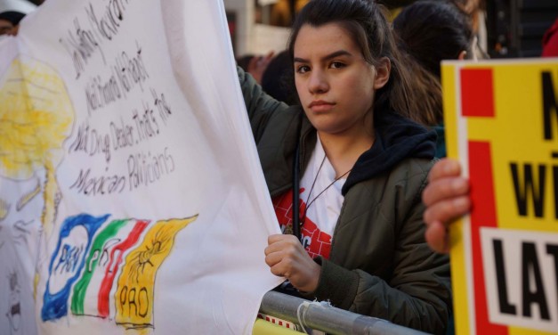 Photo Essay: At Republican town hall images tell the story