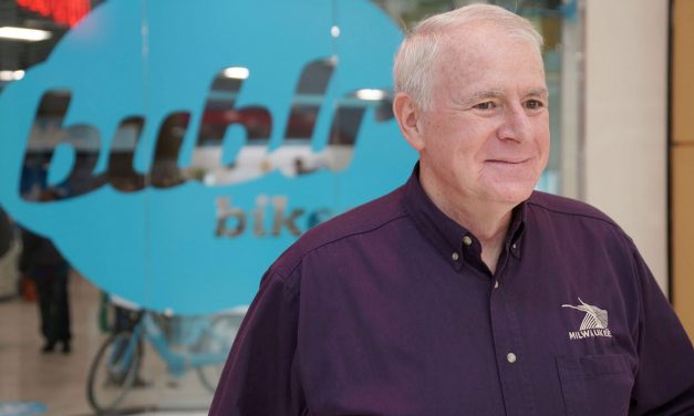 Mayor Barrett helps Bublr open new HQ at Grand Avenue