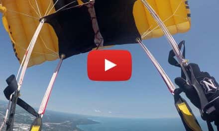 Video: U.S. Army Golden Knights parachute into Milwaukee Airshow