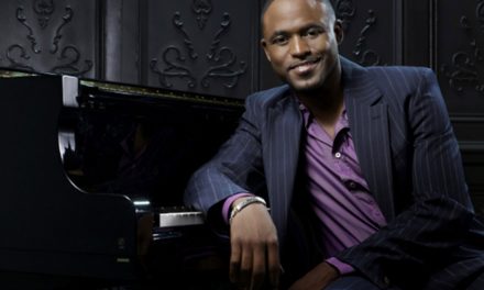 Wayne Brady to perform at 6th annual Laugh It Up Milwaukee