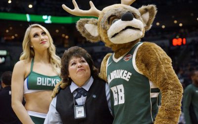 Bucks honor MCTS driver Karen Martinez-Casper for helping lost child