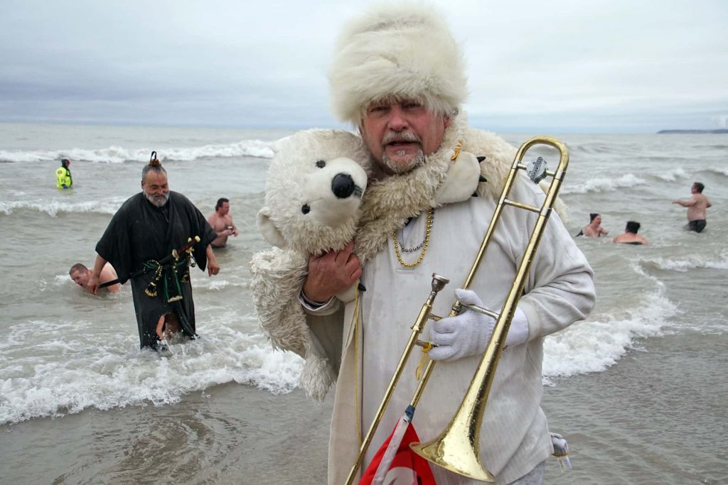 00_010119_polarplunge_0793