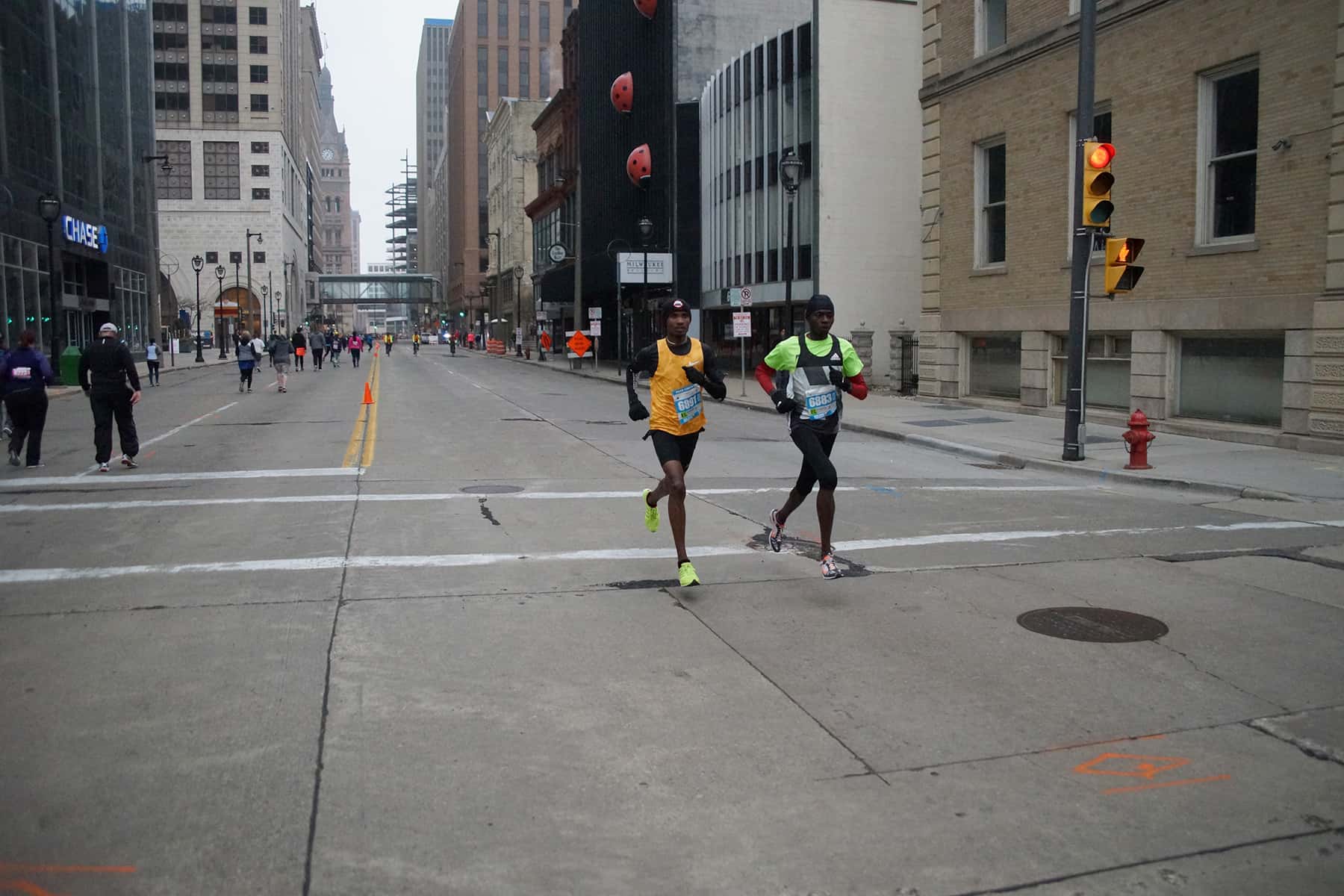 Revival of Milwaukee Marathon succeeds in filling city streets with
