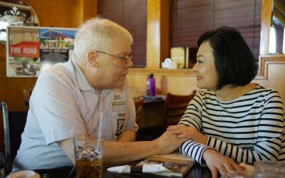 Napalm Girl: Vietnam veterans embrace Kim Phúc and her message of love during Milwaukee visit