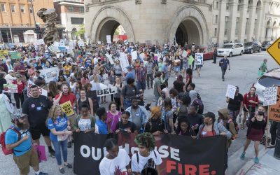 No Planet B: Students skip school in Milwaukee to join Global #ClimateStrike