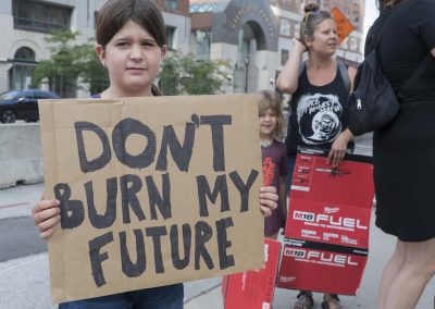 092019_climatestrikemarchmke_03