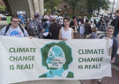 092019_climatestrikemarchmke_04