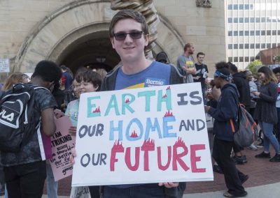 092019_climatestrikemarchmke_09