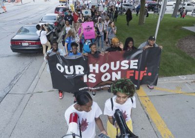 092019_climatestrikemarchmke_30