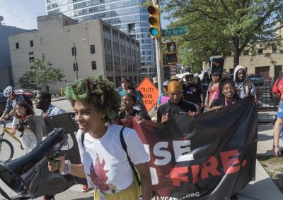 092019_climatestrikemarchmke_34