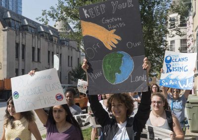 092019_climatestrikemarchmke_35