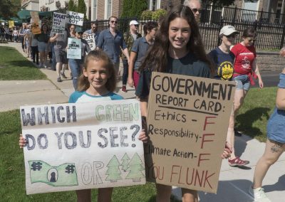 092019_climatestrikemarchmke_41