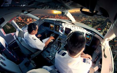 Senator Tammy Baldwin introduces bipartisan legislation for veterans to become airline pilots