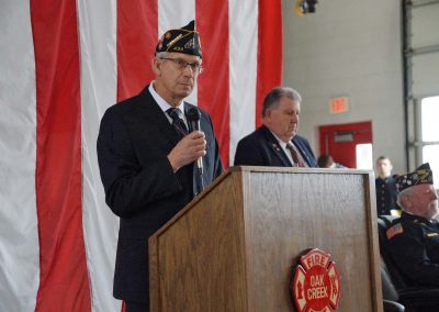 110919_larsonveteransday_0763