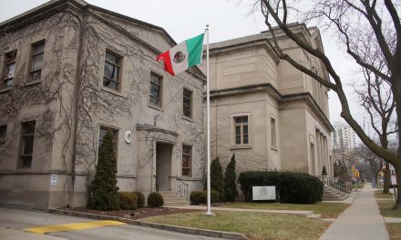 Government of Mexico honors West Allis restaurant owners with 2021 Mexicanos Distinguidos Award