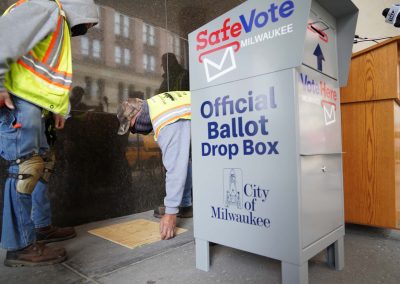 091020_voteboxinstall_816