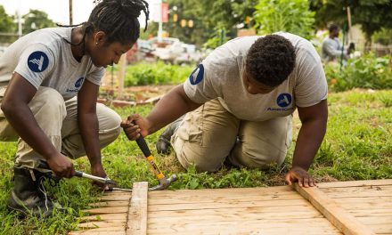 AmeriCorps programs that serve Milwaukee receive $2.4M in funding to expand community assistance