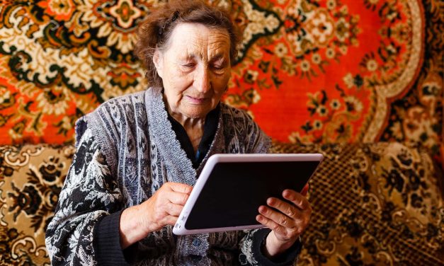 Alleviating social isolation: How online arts programs for seniors can improve their quality of life