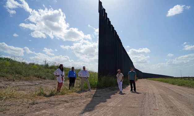 Mission to the Border: Latino advocacy group leaves politics behind for immigration fact-finding tour