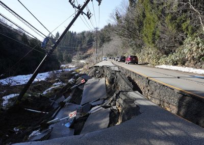 d_010324_JapanEarthquake_04_HiroKomae