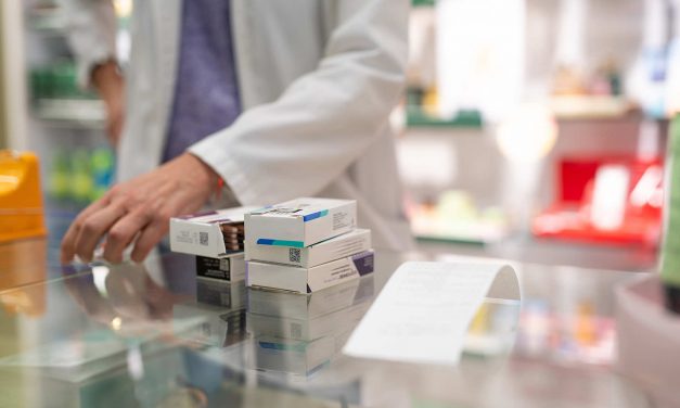 Study finds nearly 30% of U.S. pharmacies closed by 2021 with minority neighborhoods being hit hardest