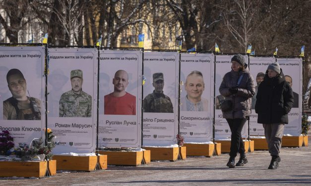 A small Ukrainian theater reinvents itself with an all-female cast while male actors are away at war