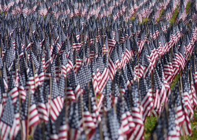 06c_052325_MemorialFlagLawn_0034