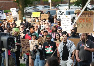 x03_061025_ProtestMkeLaIce_0570