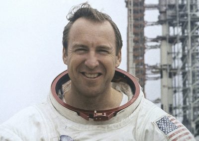 080825_ObitJamesLovell_04c_NASA